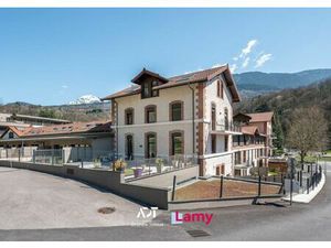 Vente appartement 5 pièces 109 m² Saint-Martin-d'Uriage (38410)