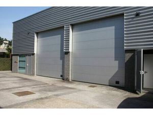 Entrepôts (242 m² - 600 m²) à louer à Lokeren