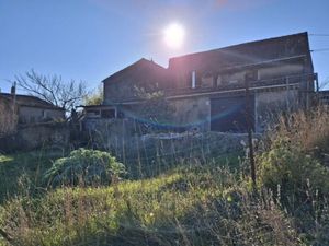 Vente maison 15 pièces 400 m² à Cucuron (84160)  1 482 000 €