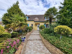 Vente maison 6 pièces 150 m² Beaumont-sur-Sarthe (72170)