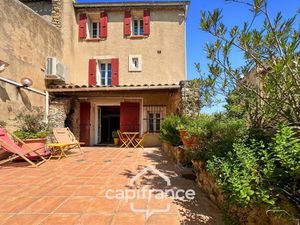 Authentique maison de village de 118 m2 en pierre  chambres climatisées  terrasse de 50 m2