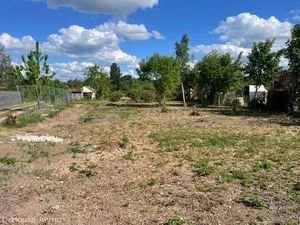 Vente terrain 1500 m² à Sainte-genevieve-des-bois (45230)  29 000 €