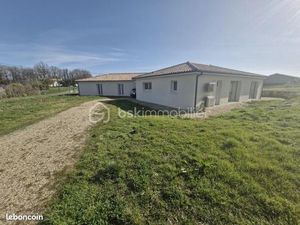 Maison 7 pièces 325 m²