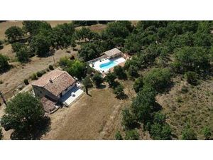 Châteaudouble – Demeure en pierres  charme et authenticité – 790 000 €