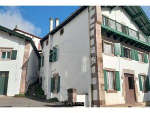 Maison ancienne à fort potentiel Baigorr