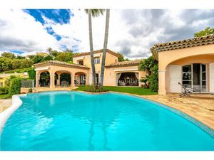 Vente maison 5 pièces 200m2 Sainte-Maxime 83120 - 2490000 € - Surface Privée