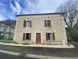 Touffailles Maison et Dependances à Renover