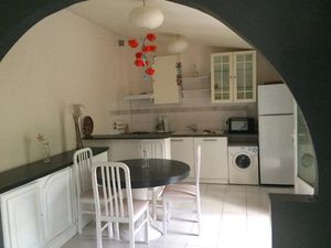 Location meublée appartement 2 pièces 44 m² à Les Clayes-sous-Bois (78340)  1 100 €