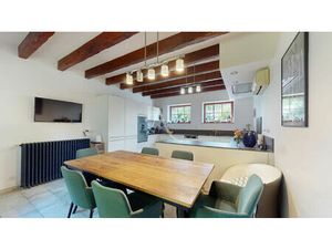 Maison 7 pièce(s) 215 m2