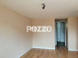 Location Appartement 2 pièces à Avranches (50300) : à louer 2 pièces / 41m² Avranches