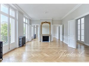 Location maison 6 pièces 270.33 m² à Paris 8ème (75008)  11 000 €