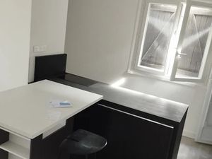 Location appartement 2 pièces 44 m² à Saint-Palais (64120)  500 €