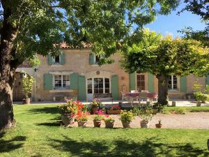 Maison CHARENTAISE - 15 mn de Saintes (réf.60996)