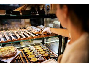 À CÉDER Fonds de commerce de boulangerie avec drive Emplacement stratégique à Rochefort-su