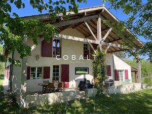 Charmante maison de 235m2 dans un écrin de verdure