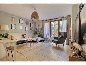 À VENDRE - Maison 3 chambres avec sous-sol total et terrasse rooftop