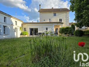Vente maison 12 pièces 380 m² à La Couronne (16400)  549 990 €