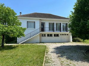 Vente maison 5 pièces 113 m² à La Rochefoucauld (16110)  186 000 €