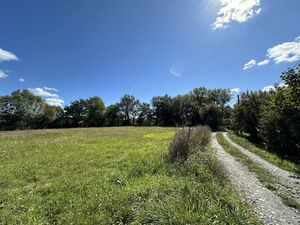 TERRAIN A BATIR PLAT COMMUNE DE NOAILHAC LIEU DIT FIALESSUCH