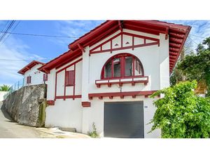 Vente maison 3 pièces 65 m² à Saint-Etienne-de-Baïgorry (64430)  205 000 €