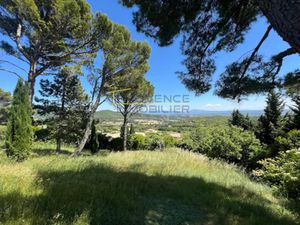 Vente terrain 2572 m² à Savasse (26740)  272 000 €