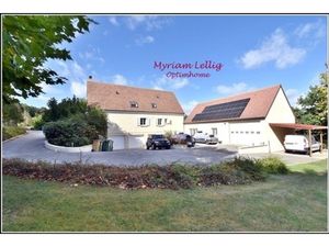 Propriété avec dépendance  sous-sol  et garages - Aulnay-sur-Iton (27)