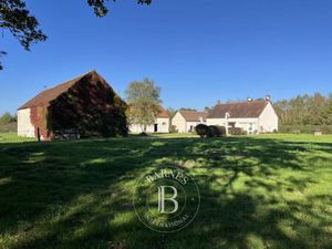 Maison de luxe à vendre à Theillay