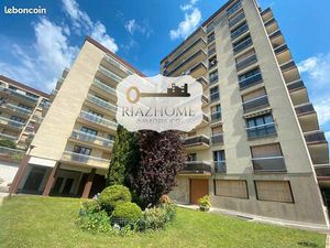 Parking/box LE BOURGET