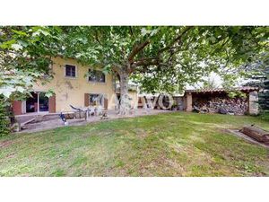 Vente Maison 5 pièces de 128m² - 13440 Cabannes