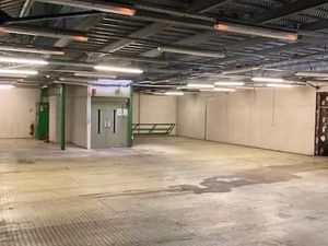 Location Pure d'un bâtiment Paris11ème