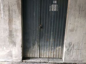 Cave garde meuble box stockage 4/5 m² saine  lumière  Toulouse  centre ville  rocade