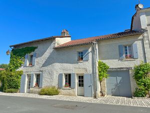 Maison à vendre à Parcoul-Chenaud (24410) - Dordogne
