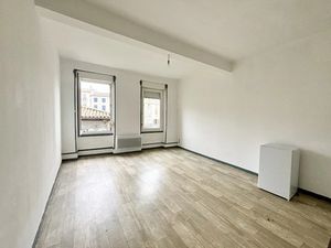 Location appartement 1 pièce 25 m² à Castelnaudary (11400)  320 €