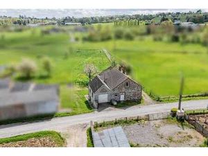 ? Paon ! Ce bien s'est déjà envolé avec EMLA Immoblière...