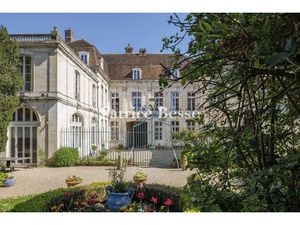 Vente maison 20 pièces 2000 m² à Auxerre (89000)  1 350 000 €