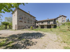 Propriété d'exception entièrement meublée dans le Parc du Pi