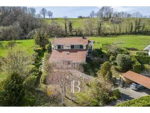 Maison de luxe à vendre à Présilly : 1 190 000€ | 349m²