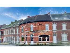 SOUS OPTION Beau commerce de restauration avec belle cuisine