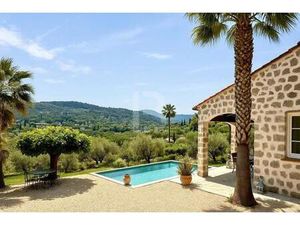 Vente maison 8 pièces 190 m² Grasse (06130)