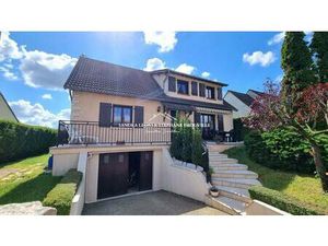 PROCHE MAINTENON Charmante Maison de 137 m²  7 pièces