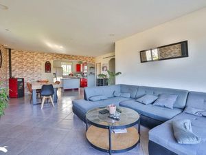 Vente maison 6 pièces 135 m² à Neuillac (17520)  213 000 €