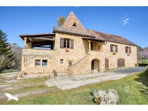 Vente maison 5 pièces 102 m² à Carlux (24370)  270 000 €