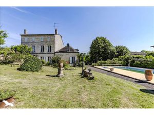 Vente maison 7 pièces 257 m² à Saint-Antoine-sur-l'Isle (33660)  316 500 €