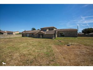 Vente maison 5 pièces 380 m² à Soussac (33790)  483 000 €