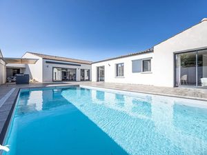 Vente maison 6 pièces 195 m² à Clavette (17220)  699 990 €