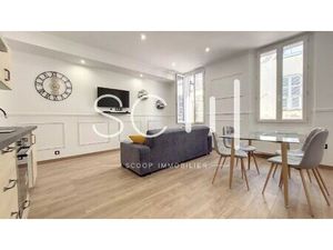 2 PIECES ENTIEREMENT RENOVE -COEUR DU VIEIL ANTIBES