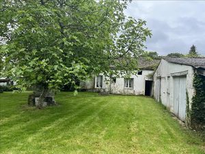 Vente maison 4 pièces 117 m² à Champagnolles (17240)  93 075 €