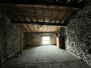 Vente maison 5 pièces 183 m² à Serres-sur-Arget (09000)  77 350 €