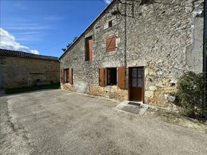 Vente maison 2 pièces 56 m² à Taizé-Aizie (16700)  82 800 €