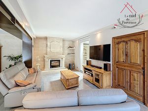 SUBLIME VILLA DANS UN CADRE IDYLLIQUE